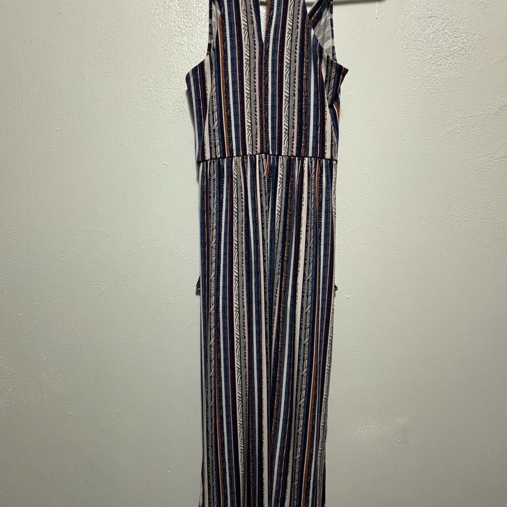 BCBG Generation Dress w Pockets - Picture 8 of 9